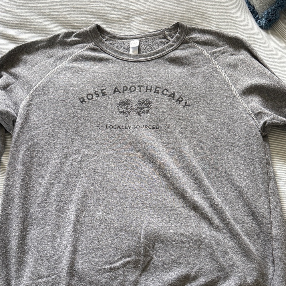 Alternative Gray Sweatshirt with Graphic Print